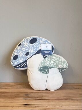 Comfort Bay Blue and Green Mushroom Toss Pillow - Set of 2